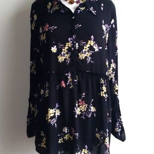 New Beautiful Roll tab Sleeve Button up shirt Size Large, $25